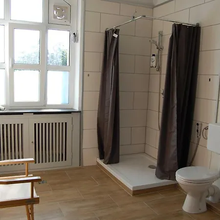 Oberzent-hostelstyle Nur Fuer Aktive Touristen Hotel *