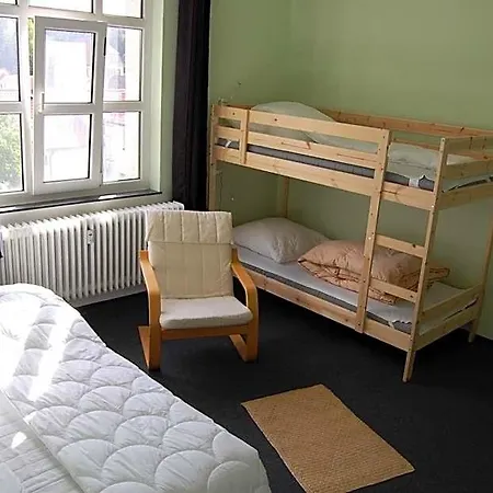 Oberzent-hostelstyle Nur Fuer Aktive Touristen Hotel *