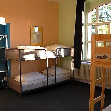 Oberzent-hostelstyle Nur Fuer Aktive Touristen Hotel *